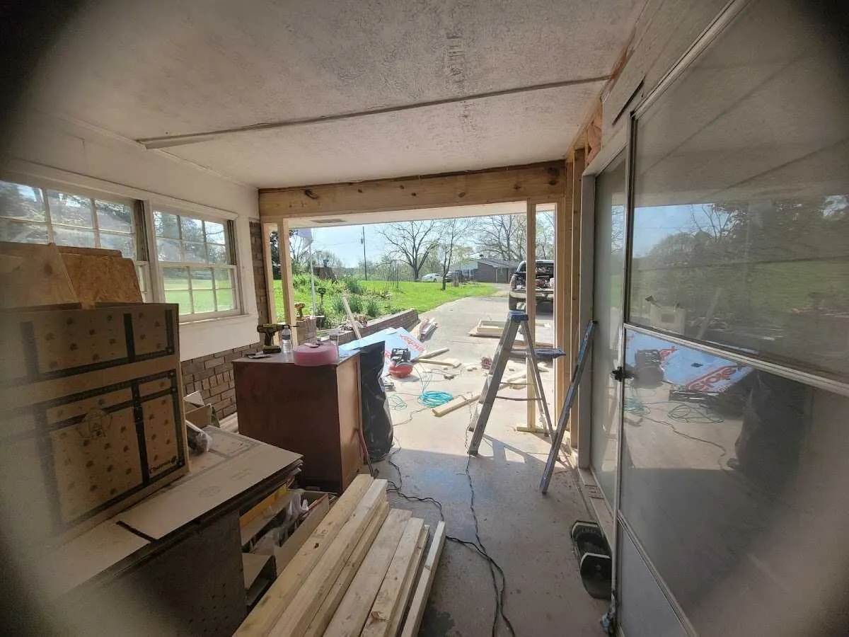 Air movers and dehumidifier for Drying & Dehumidification in Swanton